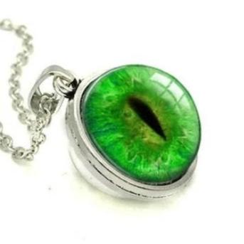 3D Emerald Green Cat Eye Necklace