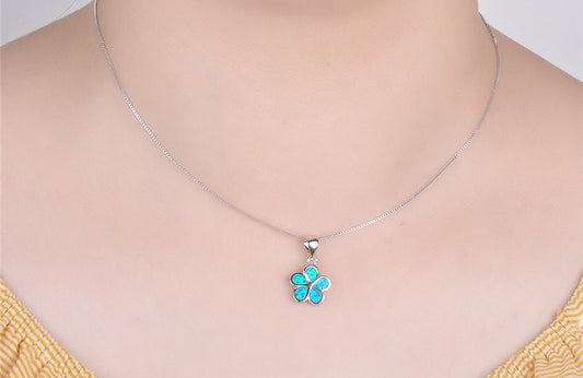 Collier d'opale frangipanier