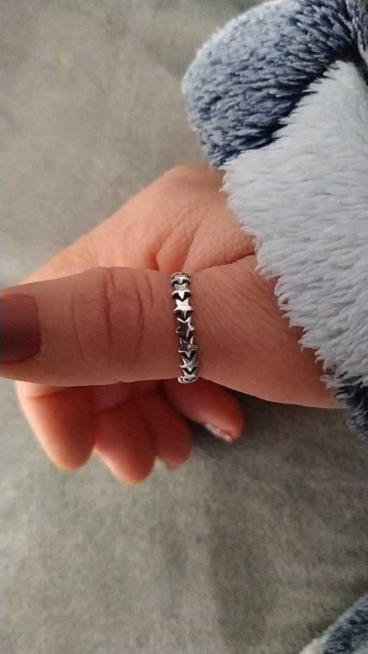 Tiny Star Ring in 925 Sterling Silver