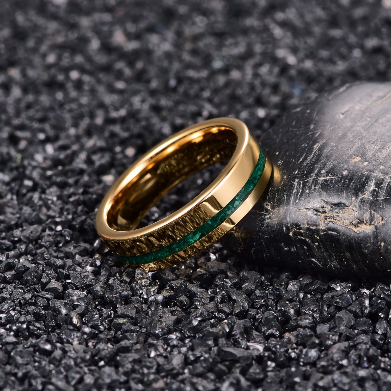 Comfort fit ring with authentic Malachite gemstone inlay.