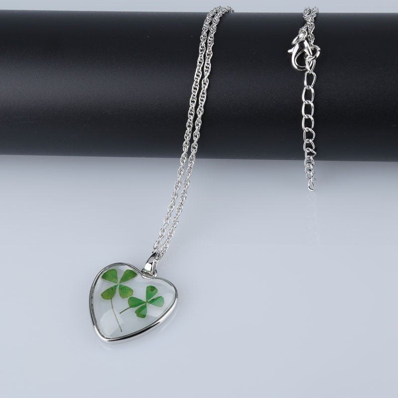 Véritable collier de trèfle à quatre feuilles