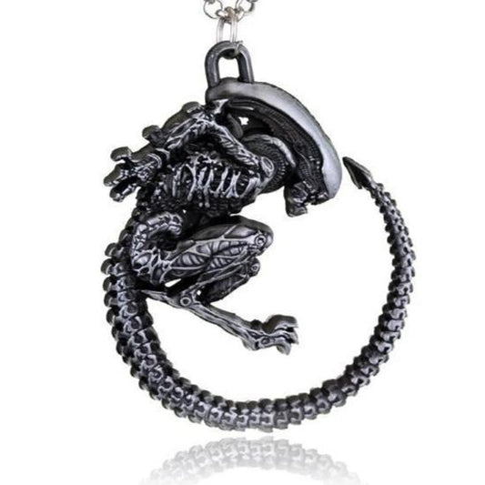 Collier Xénomorphe Alien vs Predator