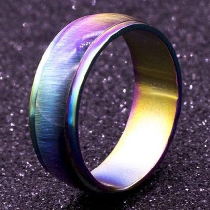 Bague avec pierres précieuses œil de chat arc-en-ciel