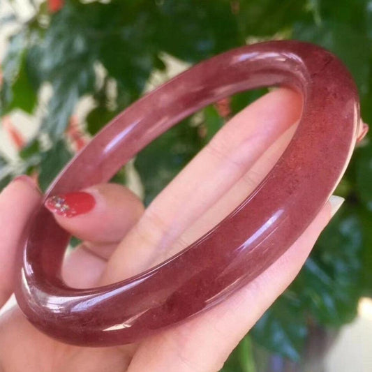 Thin Strawberry Quartz Bangle