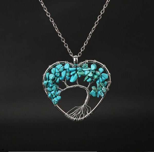 Collier de pierres précieuses arbre de vie en apatite bleue