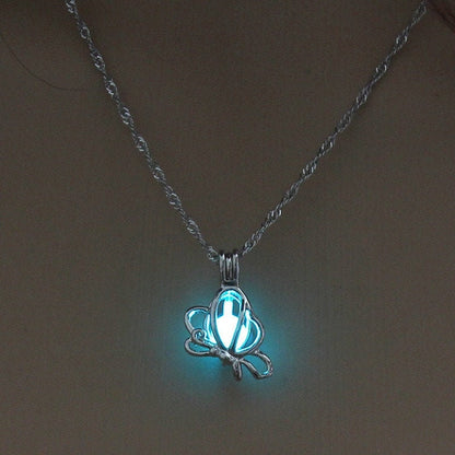 Collier papillon lumineux