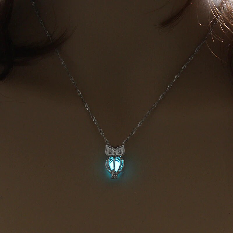 Collier hibou lumineux