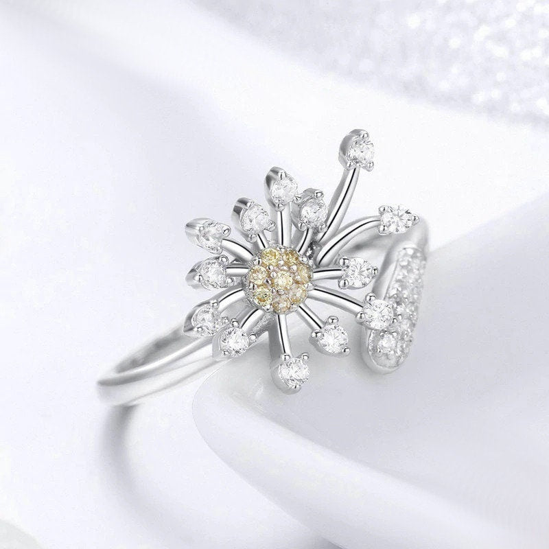 Delicate Dandelion Ring in 925 Sterling Silver