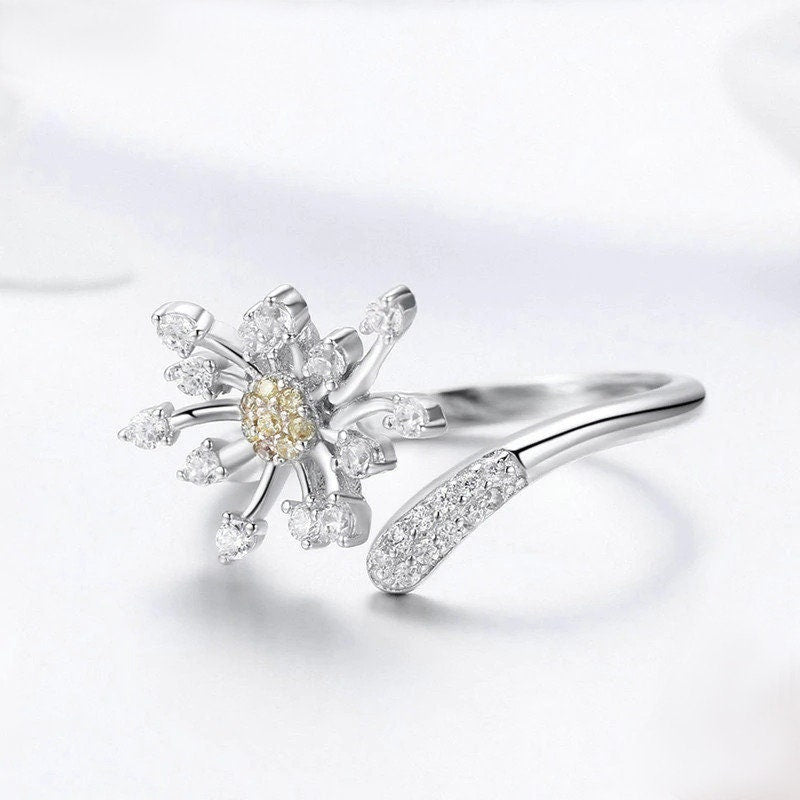 Delicate Dandelion Ring in 925 Sterling Silver