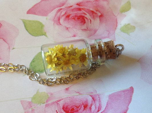 Collier de petites fleurs sauvages « Ray of Sunshine »