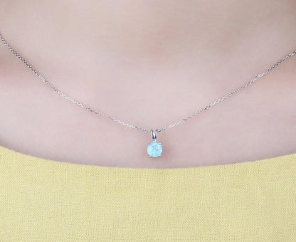 Collier avec pendentif Solitaire en argent Sterling 925 pour femmes, chaîne ronde en opale de feu bleue