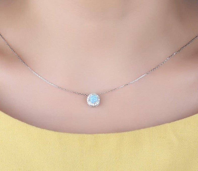 Collier Solitaire en argent Sterling 925 pour femmes, pendentif en opale de feu bleue, Zircon CZ pavé Halo, chaînes